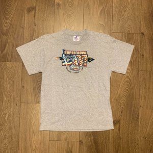 Y2K 2002 Super Bowl t-shirt